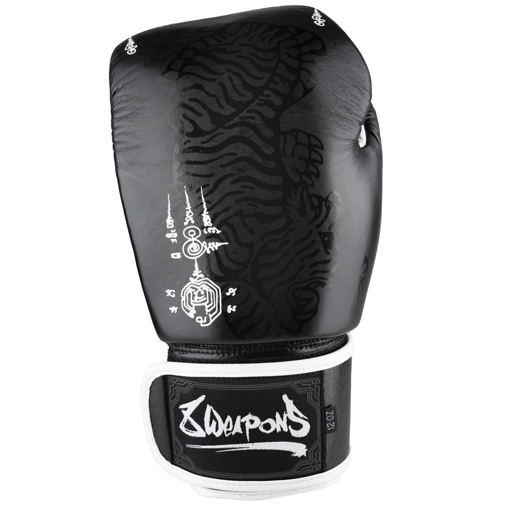 boxsack handschuhe amazon 8 WEAPONS Boxhandschuhe, Sak Yant Big Tiger, schwarz-matt – 8 WEAPONS Fightgear Shop