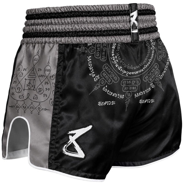 8 WEAPONS Muay Thai Shorts, 8 Ways Yant 2.0, schwarz-matt