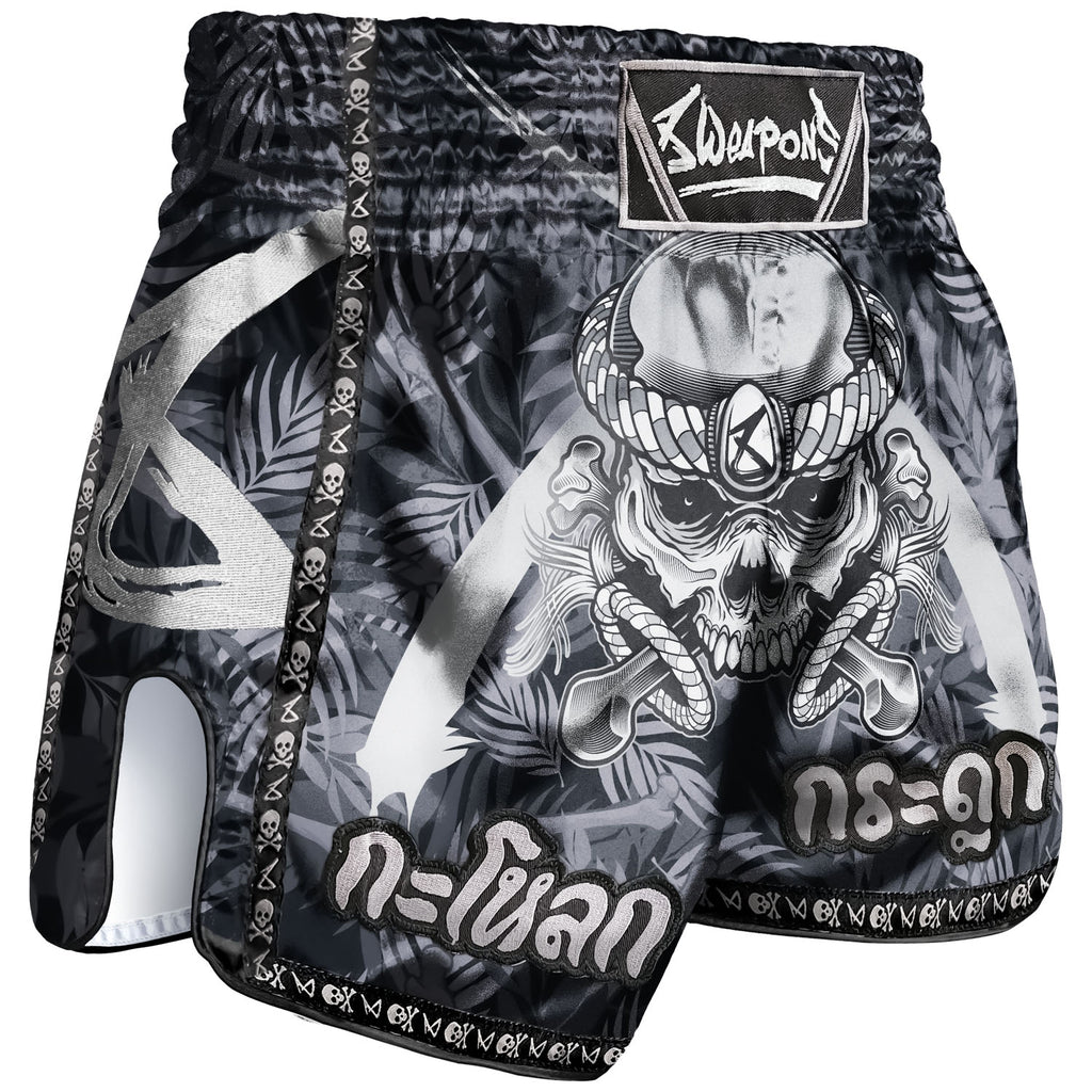 8 WEAPONS Muay Thai Shorts, Bone Island, schwarz