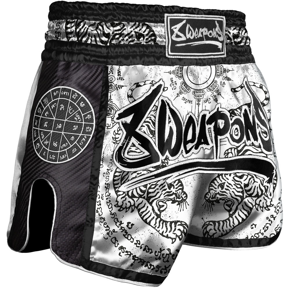 8 WEAPONS Shorts, Carbon, Sak Yant Tigers, weiß
